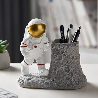 BUTILIVEEN Astronaut Pen Pencil Holder with Phone Stand / حامل أقلام بشكل رائد فضاء مع حامل هاتف
